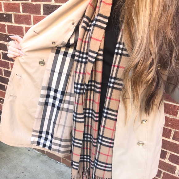 Burberry Trench Coat - Picture 5 of 8